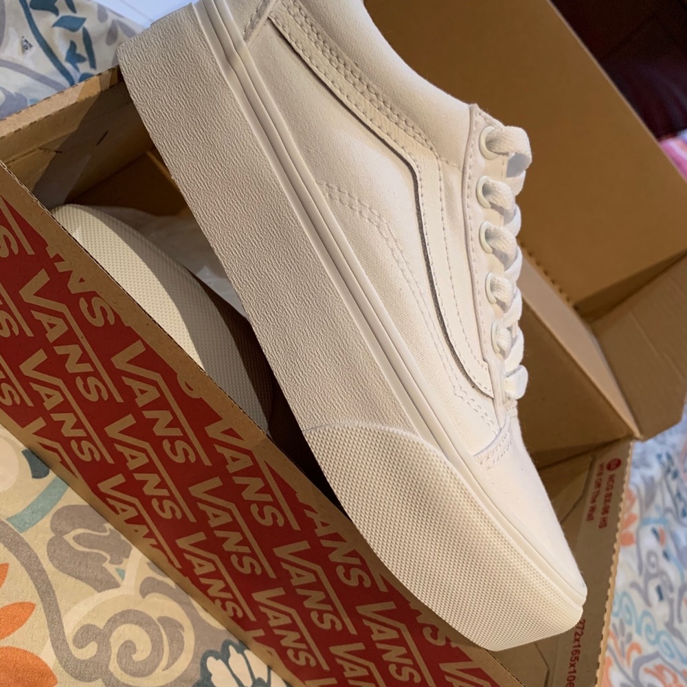 Vans white old skool platform